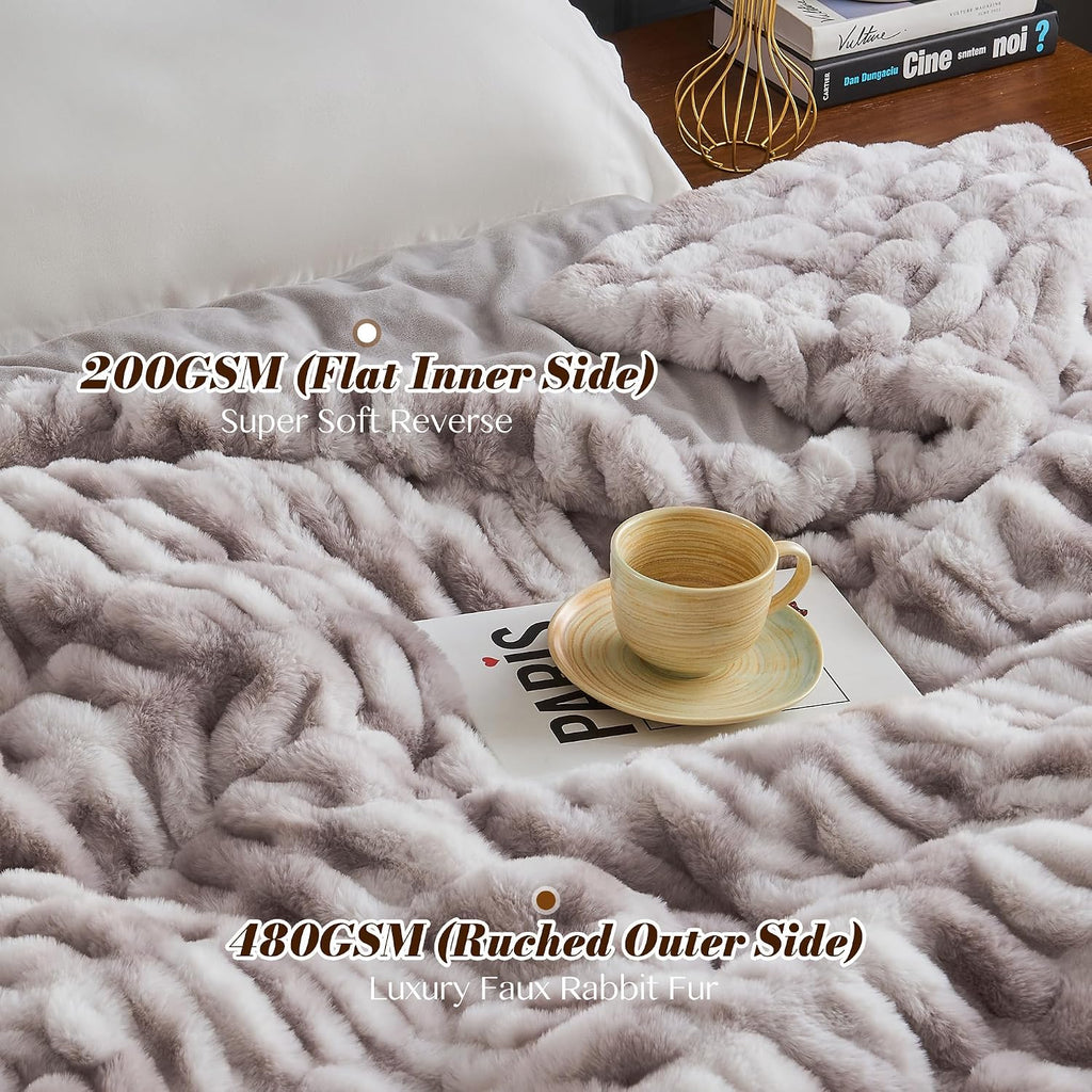 700GSM Faux Fur Throw Blanket, Ruched Soft Fuzzy Blankets,Warm Cozy
