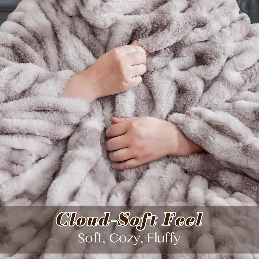 700GSM Faux Fur Throw Blanket, Ruched Soft Fuzzy Blankets,Warm Cozy