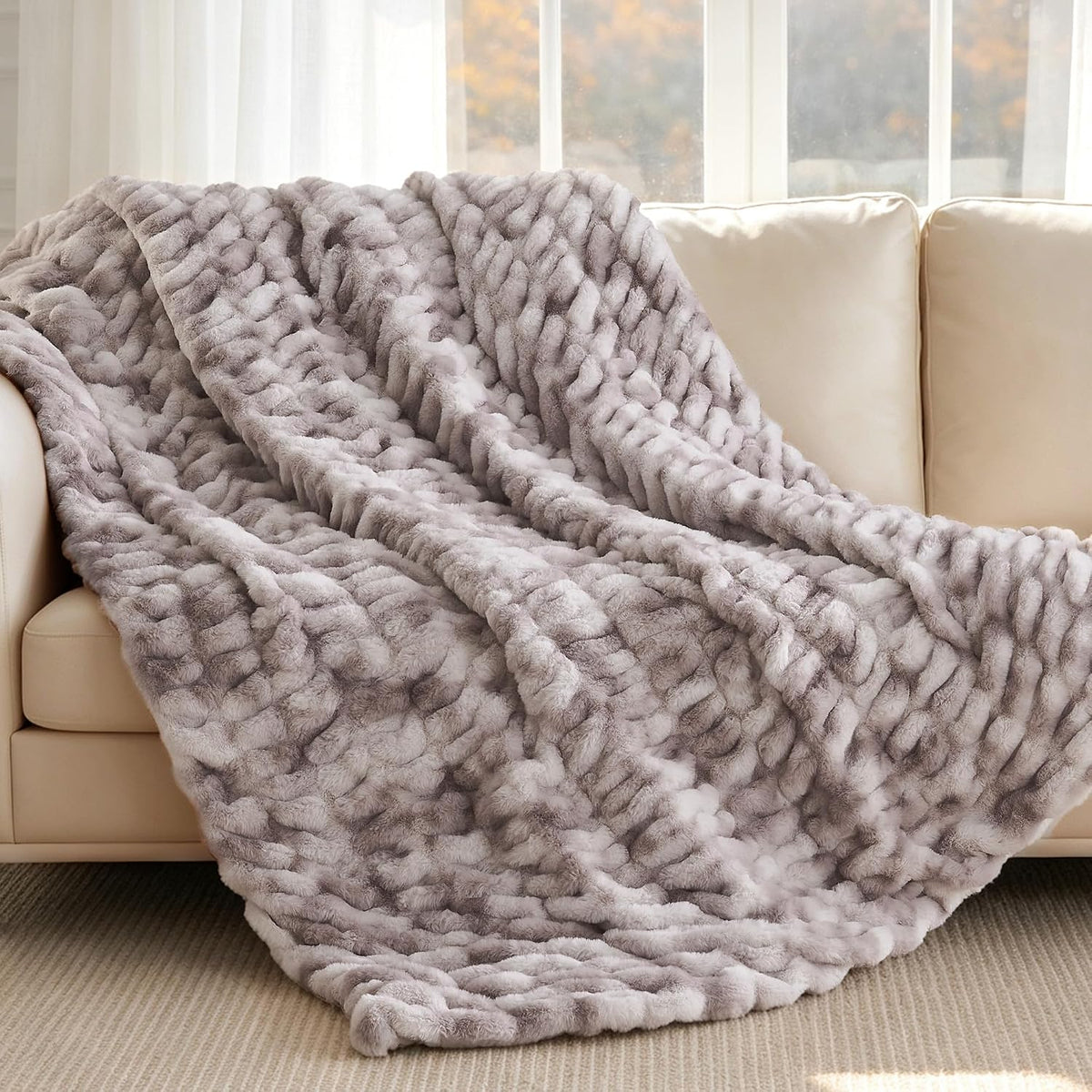 700GSM Faux Fur Throw Blanket, Ruched Soft Fuzzy Blankets,Warm Cozy